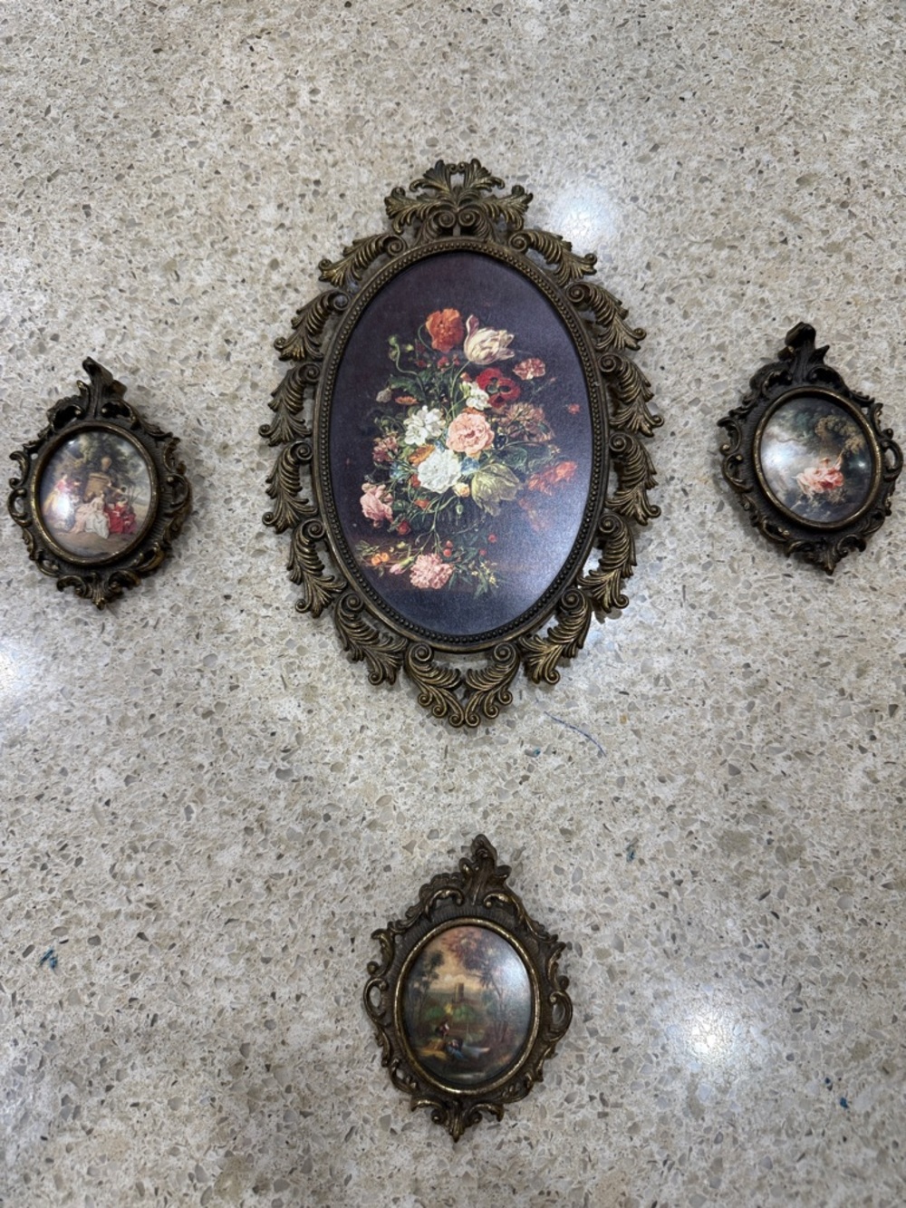 1950s - Made in Italy, Brass Vintage-Style Floral Wall Decor look ofAntique Gold